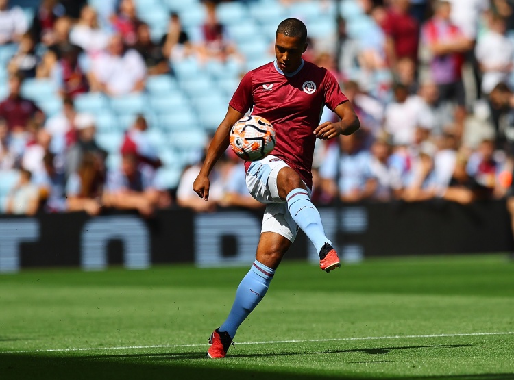 云开体育官网-蒂莱曼斯：伊涅斯塔、杰拉德、克罗斯、魔笛和阿隆索都是我的标杆