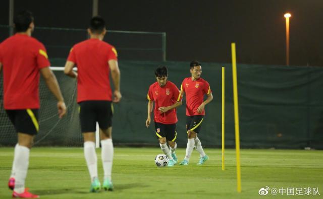 云开体育官网入口-国足官方:明天右胫骨内踝骨折 韦世豪恢复训练